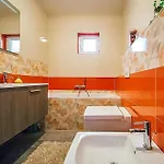 Lovely Apartment In Podstrana With Wifi * Podstrana