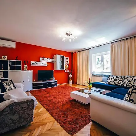 Lovely Apartment In Podstrana With Wifi Apartment